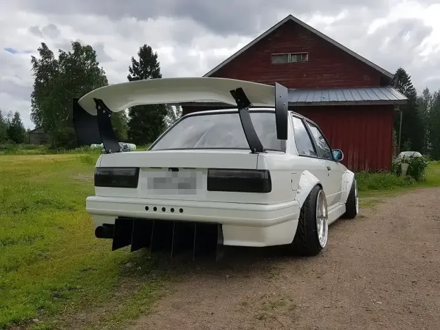 Customer's BMW 3 Series (E30)
