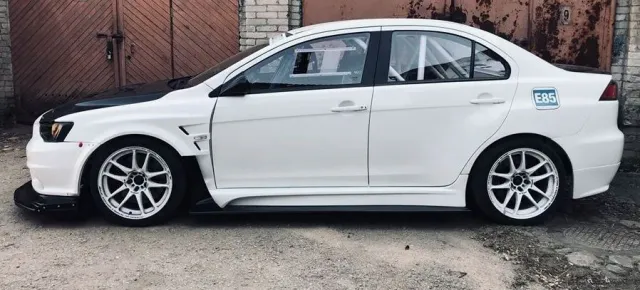 Coche de cliente: Mitsubishi Lancer Evolution