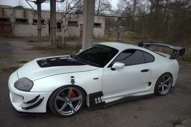 En kunds Toyota Supra (MK4, A80)