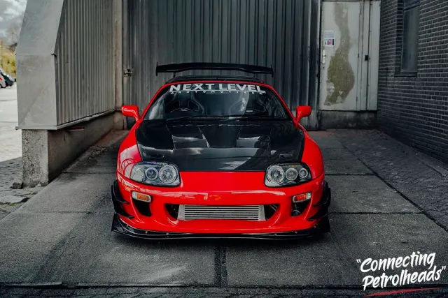 En kunds Toyota Supra (MK4, A80)
