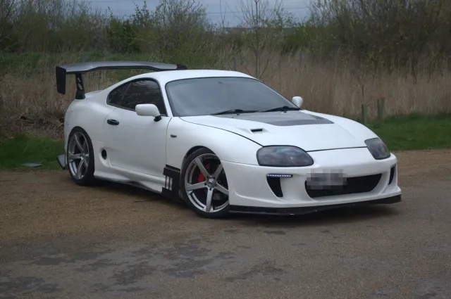 En kunds Toyota Supra (MK4, A80)