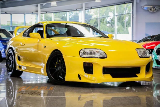 En kunds Toyota Supra (MK4, A80)