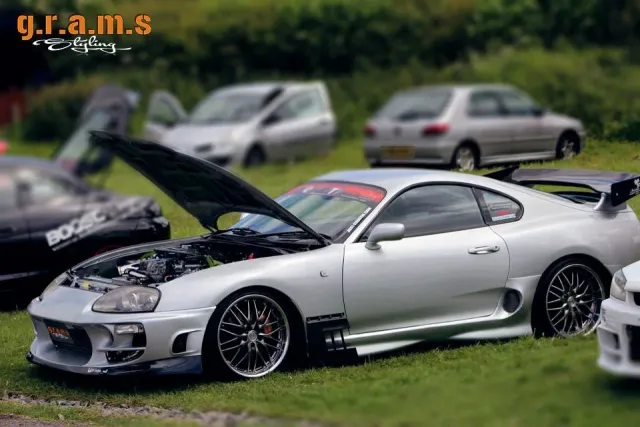 En kunds Toyota Supra (MK4, A80)