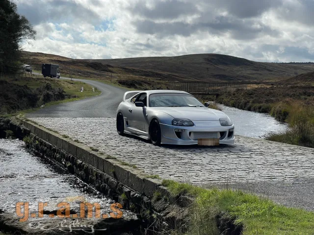 En kunds Toyota Supra (MK4, A80)