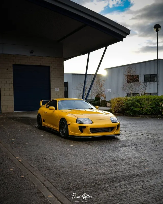 En kunds Toyota Supra (MK4, A80)