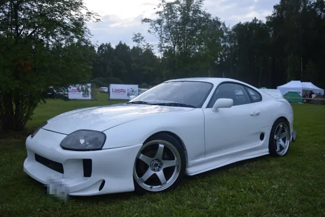En kunds Toyota Supra (MK4, A80)