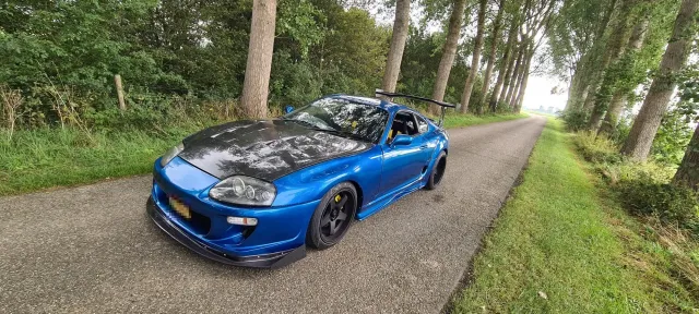 En kunds Toyota Supra (MK4, A80)