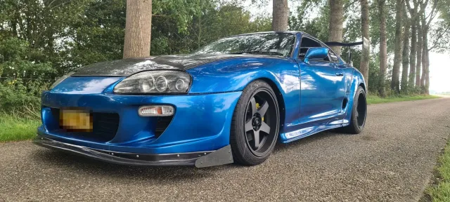 En kunds Toyota Supra (MK4, A80)