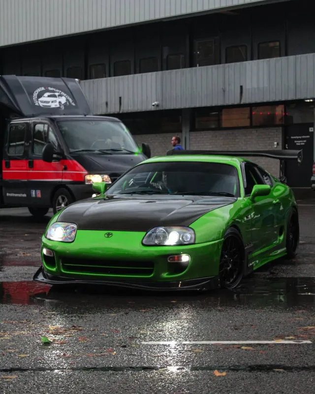 En kunds Toyota Supra (MK4, A80)