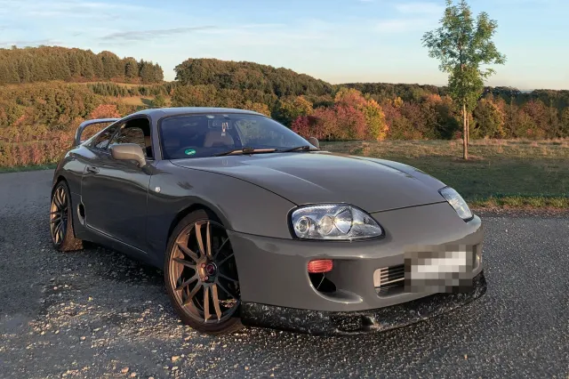En kunds Toyota Supra (MK4, A80)