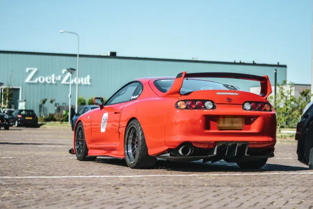 En kunds Toyota Supra (MK4, A80)
