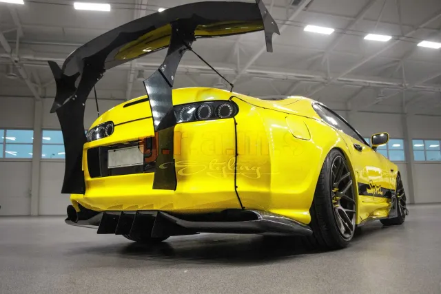 En kunds Toyota Supra (MK4, A80)