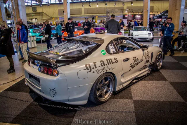 En kunds Toyota Supra (MK4, A80)