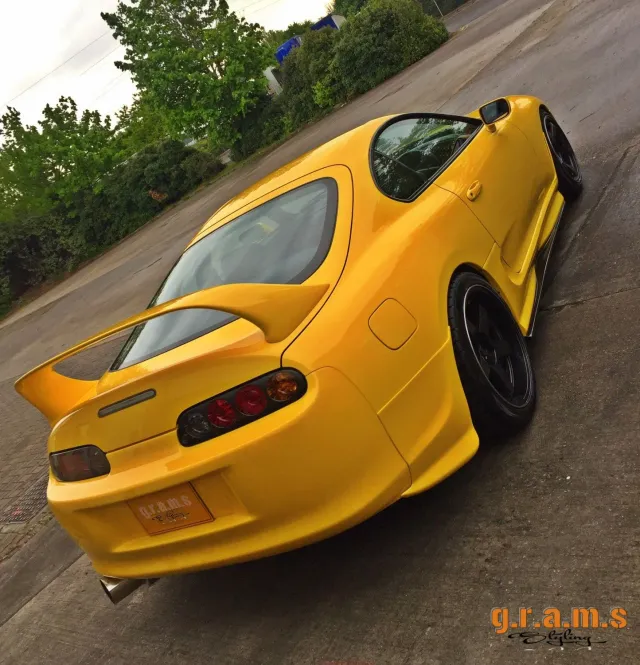 En kunds Toyota Supra (MK4, A80)