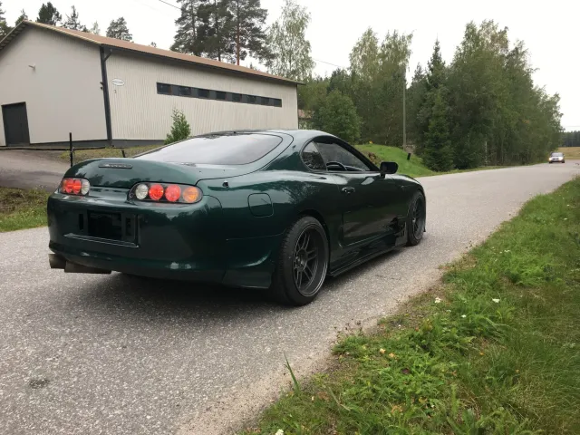 En kunds Toyota Supra (MK4, A80)