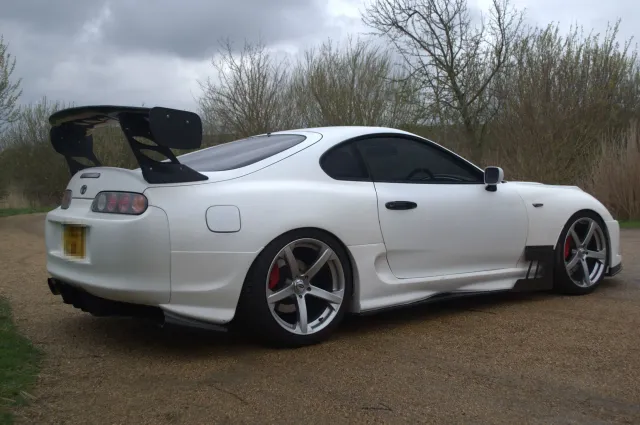 En kunds Toyota Supra (MK4, A80)