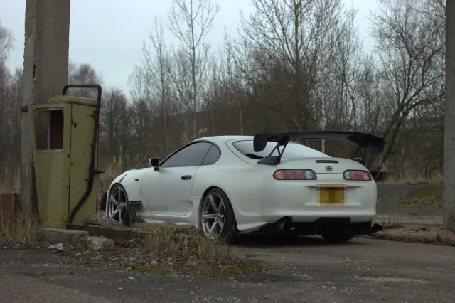 En kunds Toyota Supra (MK4, A80)