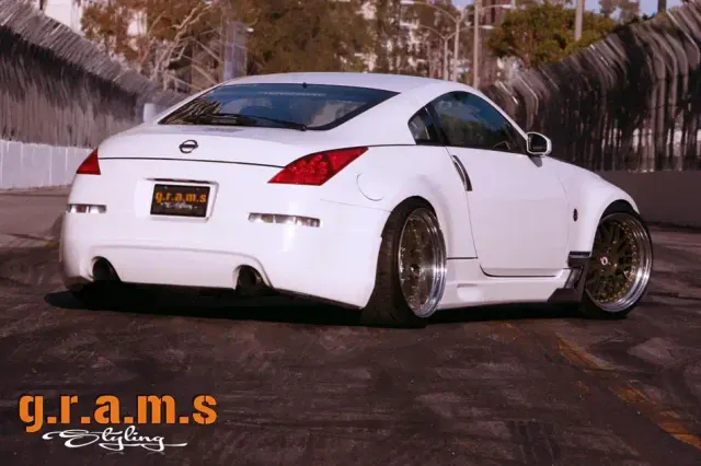 Nissan 350Z Aero Side Diverters