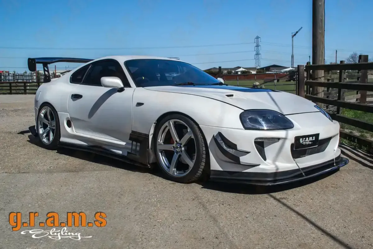 Toyota Supra MK4 Front Wings / Fenders - OEM Style +40mm, bild 4 av 9