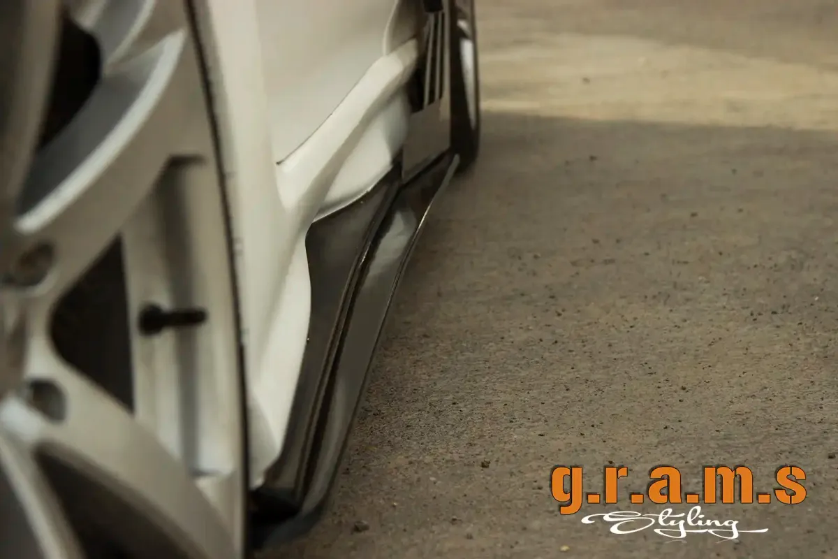 Universal Sidesteps - Side Skirt Extensions Fiberglass 180-220cm, zdjęcie 11 z 16
