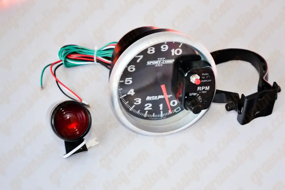AutoMeter Sport-Comp II 5 Inch Shift Lite Tachometer, Foto 2 von 5