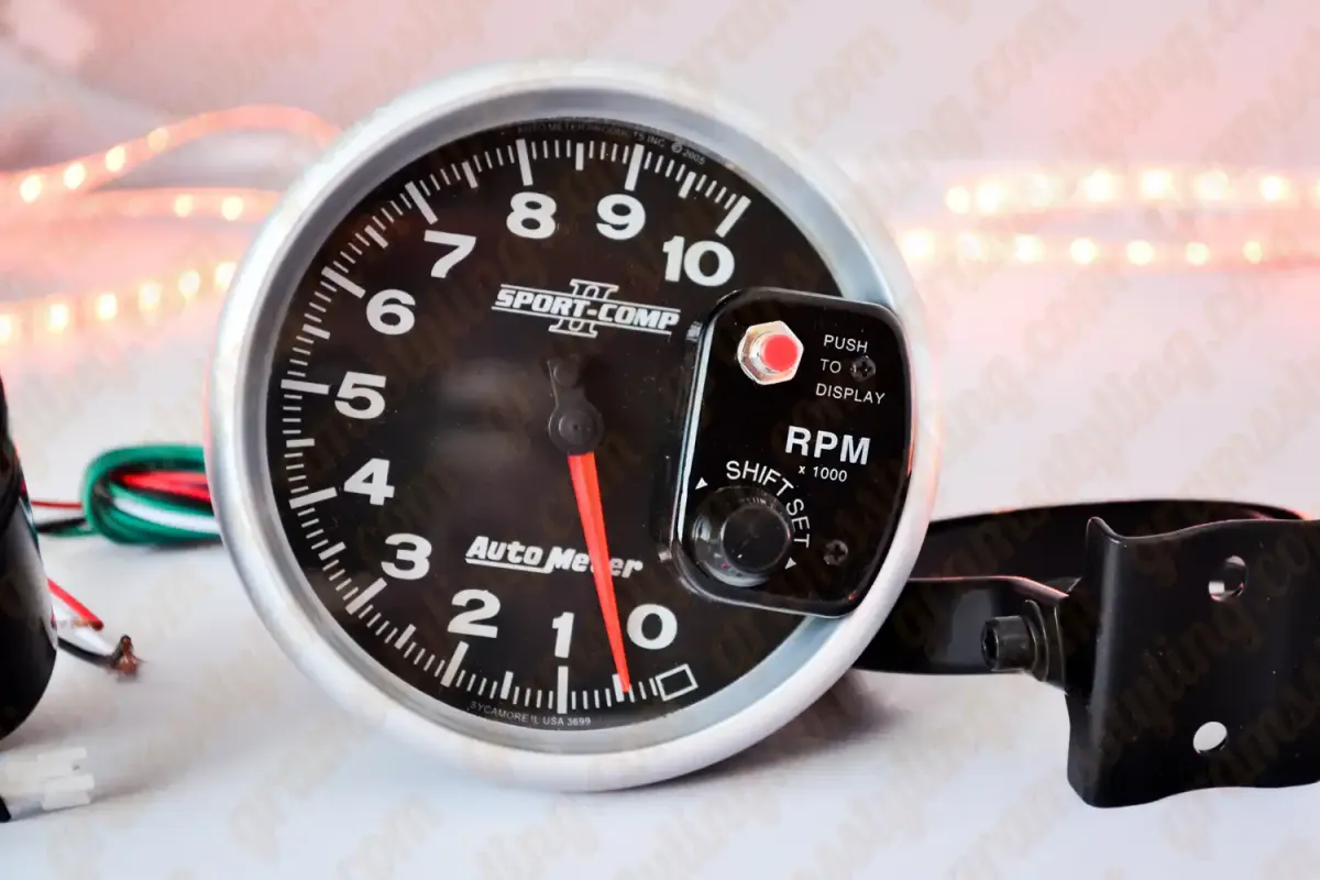 AutoMeter Sport-Comp II 5 Inch Shift Lite Tachometer, Foto 5 von 5