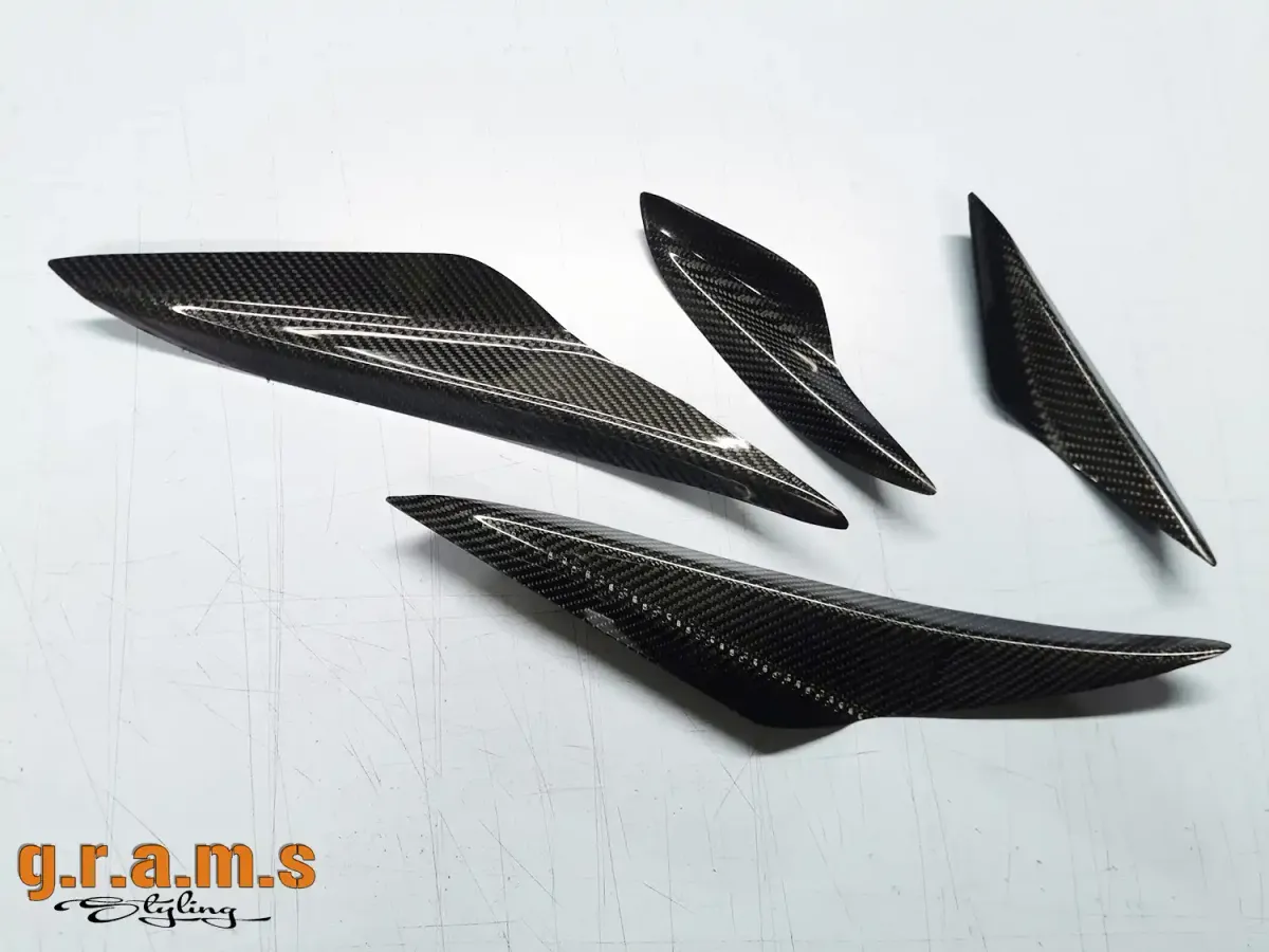BMW E90 E91 E92 E93 Front Bumper Canards, foto 15 de 15