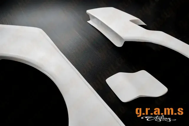 Nissan Skyline R34 Rear Fender Fuel Cap - GT-R Style