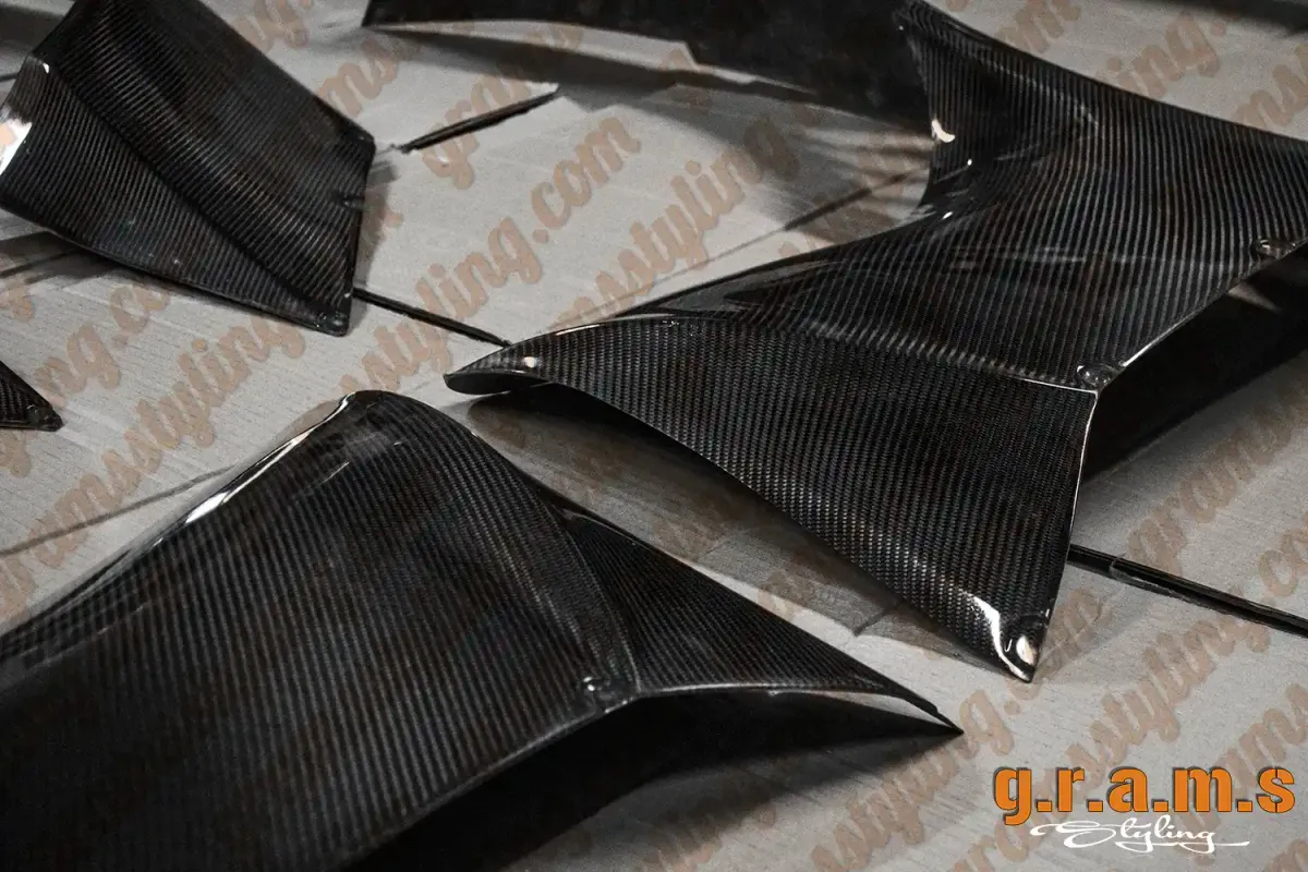 Nissan 350Z Front Fenders - Version 1 +50mm, photo 4 of 14