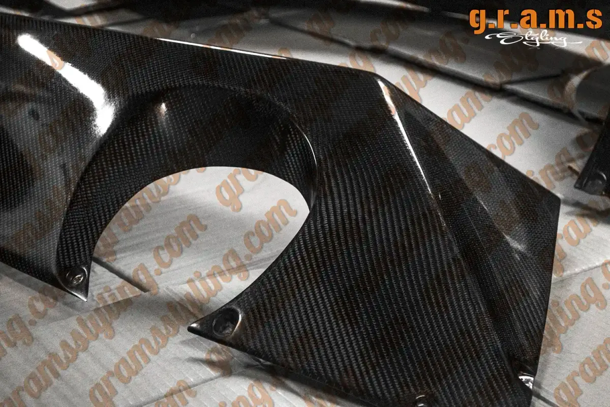 Nissan 350Z Rear Fenders / Full Quarters - Version 1 +100mm, photo 3 of 20