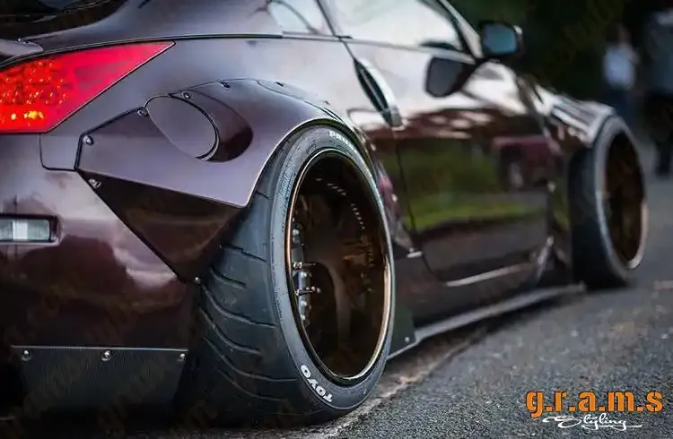 Nissan 350Z Rear Fenders / Full Quarters - Version 1 +100mm, photo 8 of 20