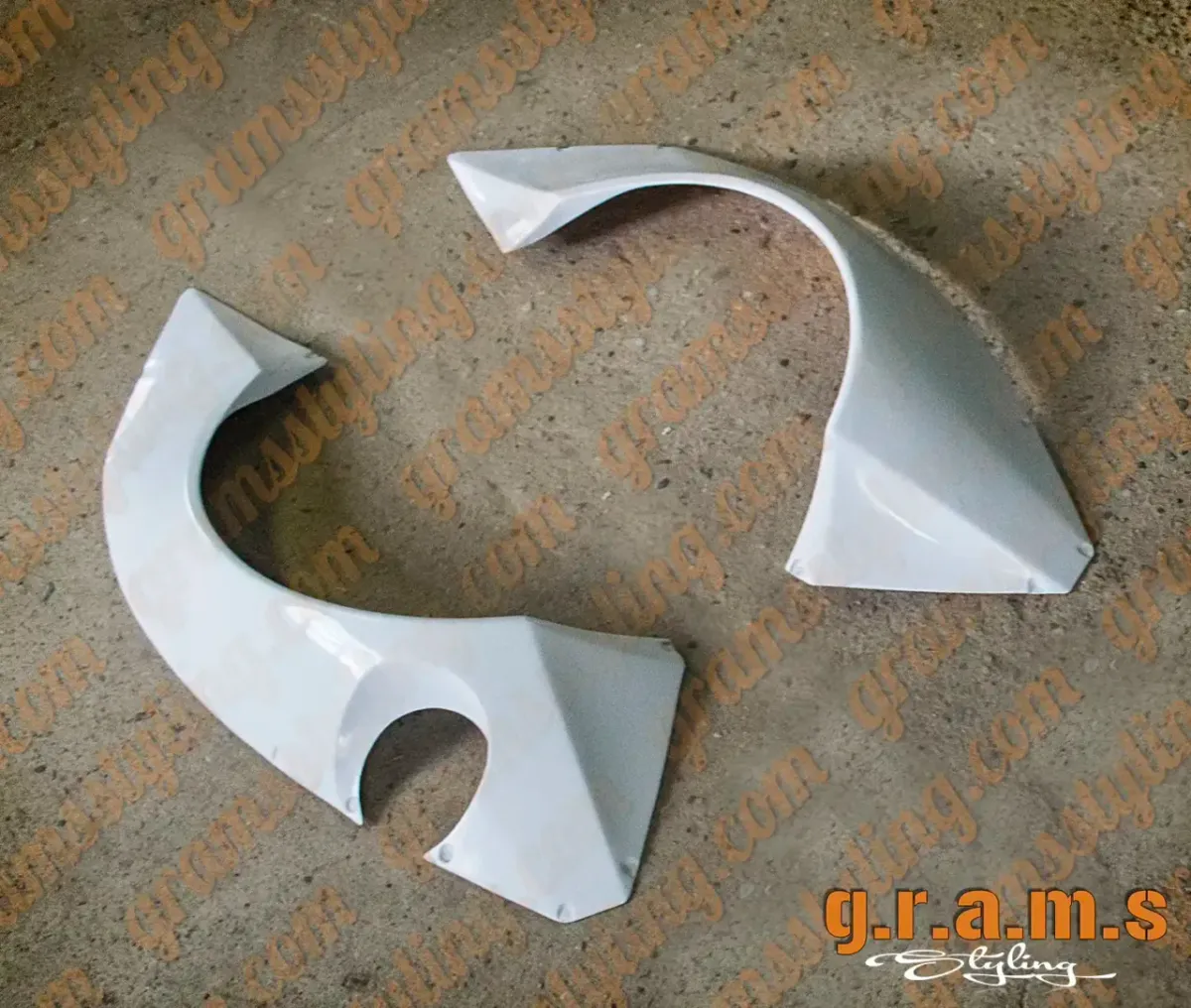 Nissan 350Z Rear Fenders / Full Quarters - Version 1 +100mm, photo 1 of 20