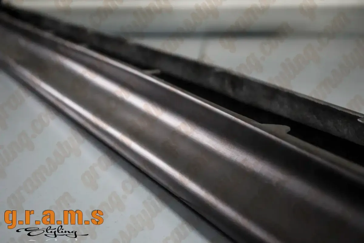 Nissan R34 GT-R Nismo Style Sidesteps - Side Skirt Extensions, bilde 3 av 6