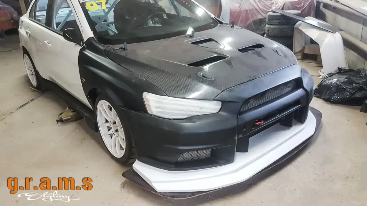 Mitsubishi Lancer Evolution X Bonnet - OEM Style, photo 8 of 11
