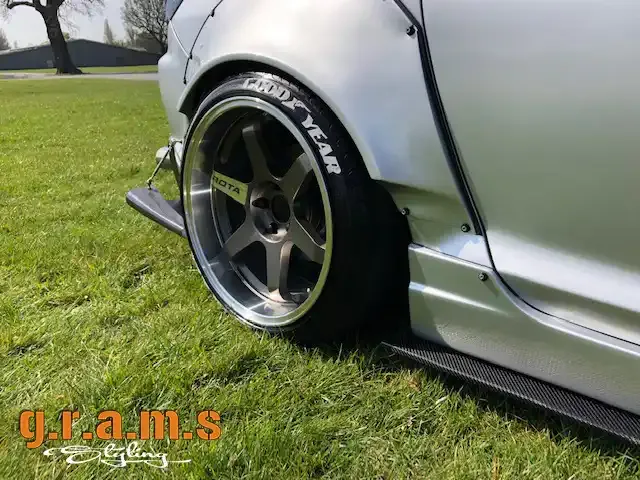 Mazda RX-8 Sidesteps - Side Skirt Extensions, foto 2 di 3