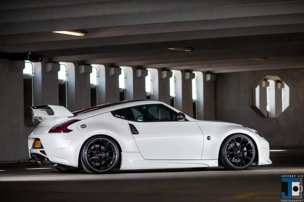 Nissan 370Z Side Skirts - Amuse Style, photo 4 of 5