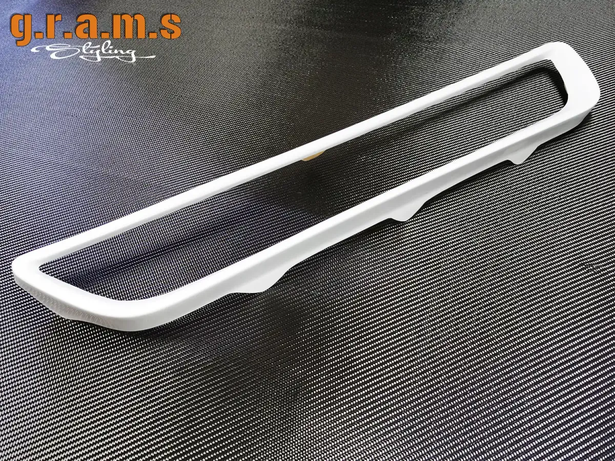 Lexus IS / Toyota Altezza Front Bumper Grill - TR Style, photo 6 of 7