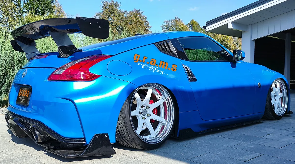 Nissan 370Z GT Spoiler Boot Mounts, photo 5 of 6