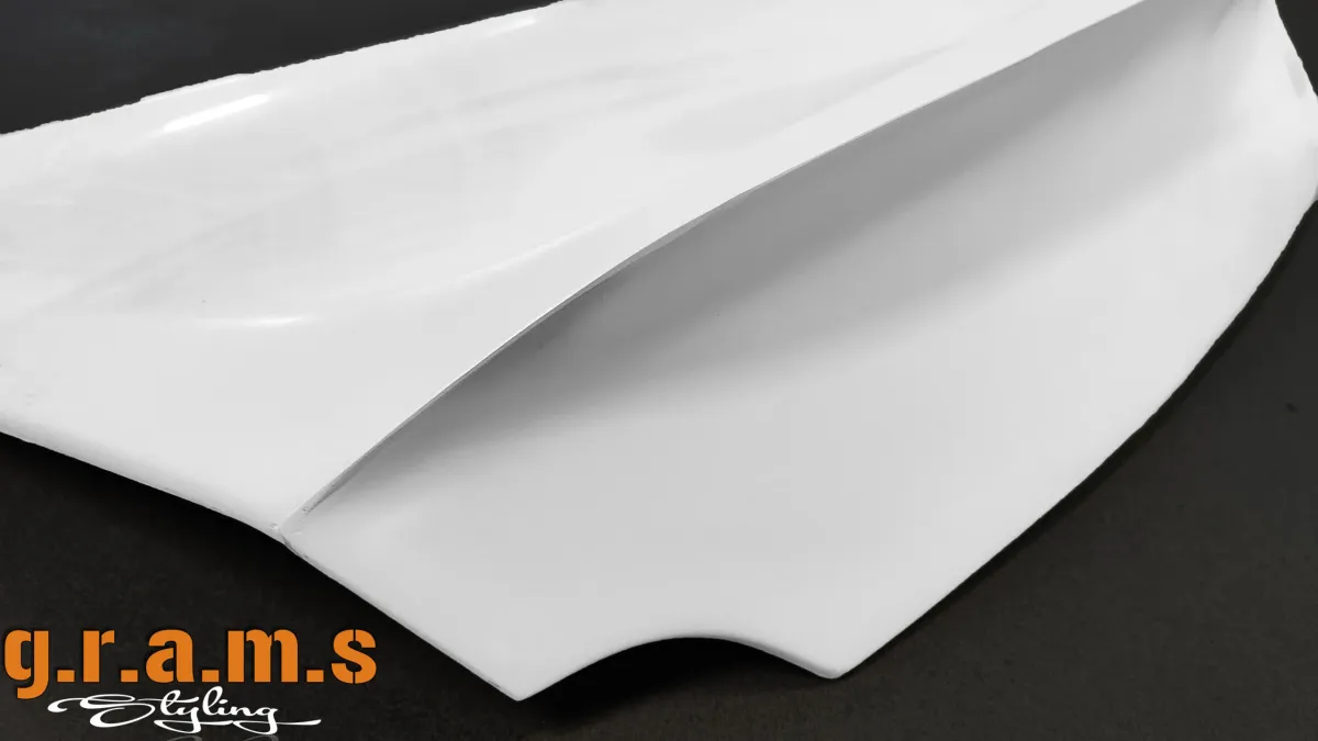 Nissan GT-R R35 Boot Lid with Ducktail Spoiler, photo 3 of 9