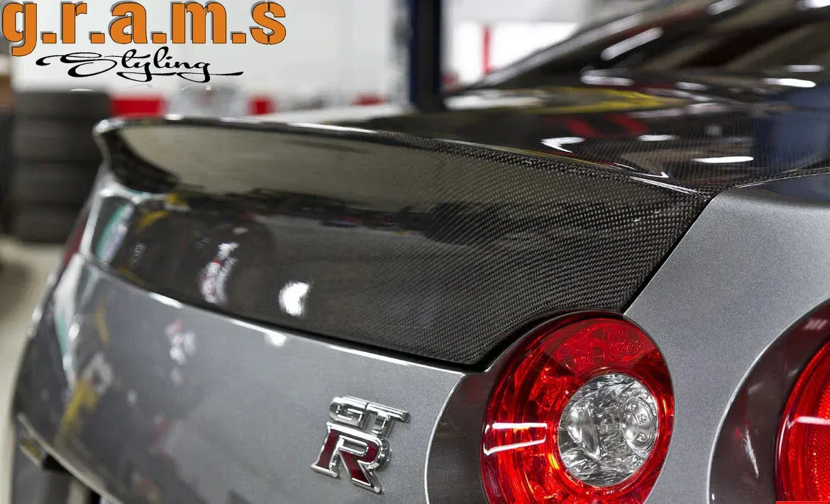 Nissan GT-R R35 Boot Lid with Ducktail Spoiler, photo 9 of 9