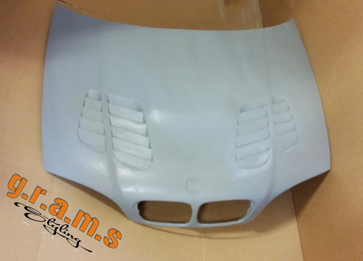 BMW E46 Coupe Lightweight Vented Bonnet - M3 Style, photo 4 of 5