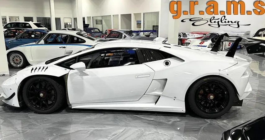 Lamborghini Huracan Rear Quarter Fenders - Super Trofeo Style, photo 4 of 9