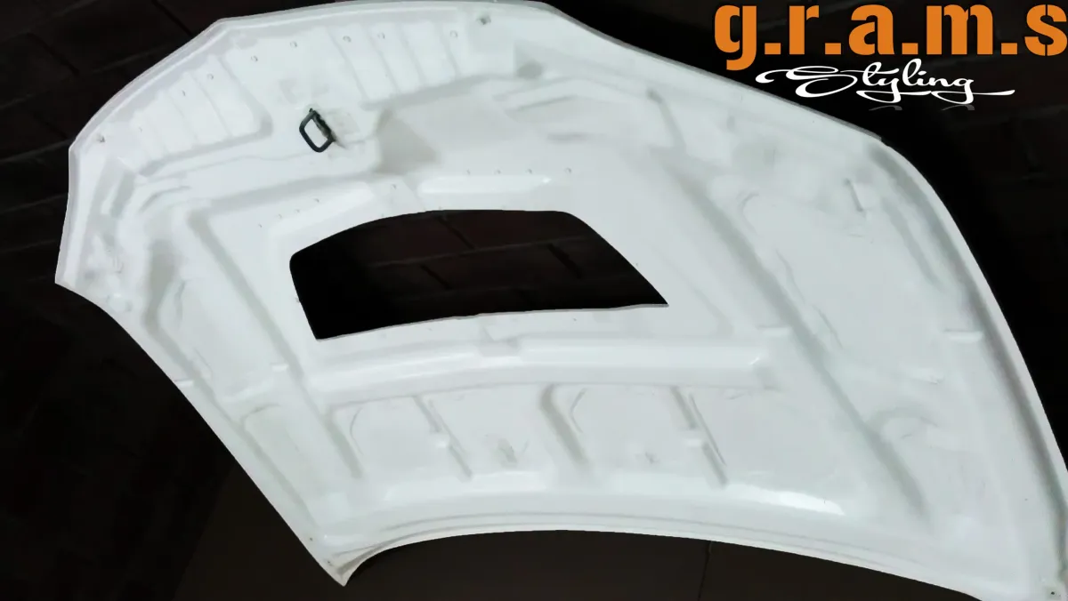 Mitsubishi Lancer Evolution 7, 8, 9 Bonnet / Hood, photo 4 of 8